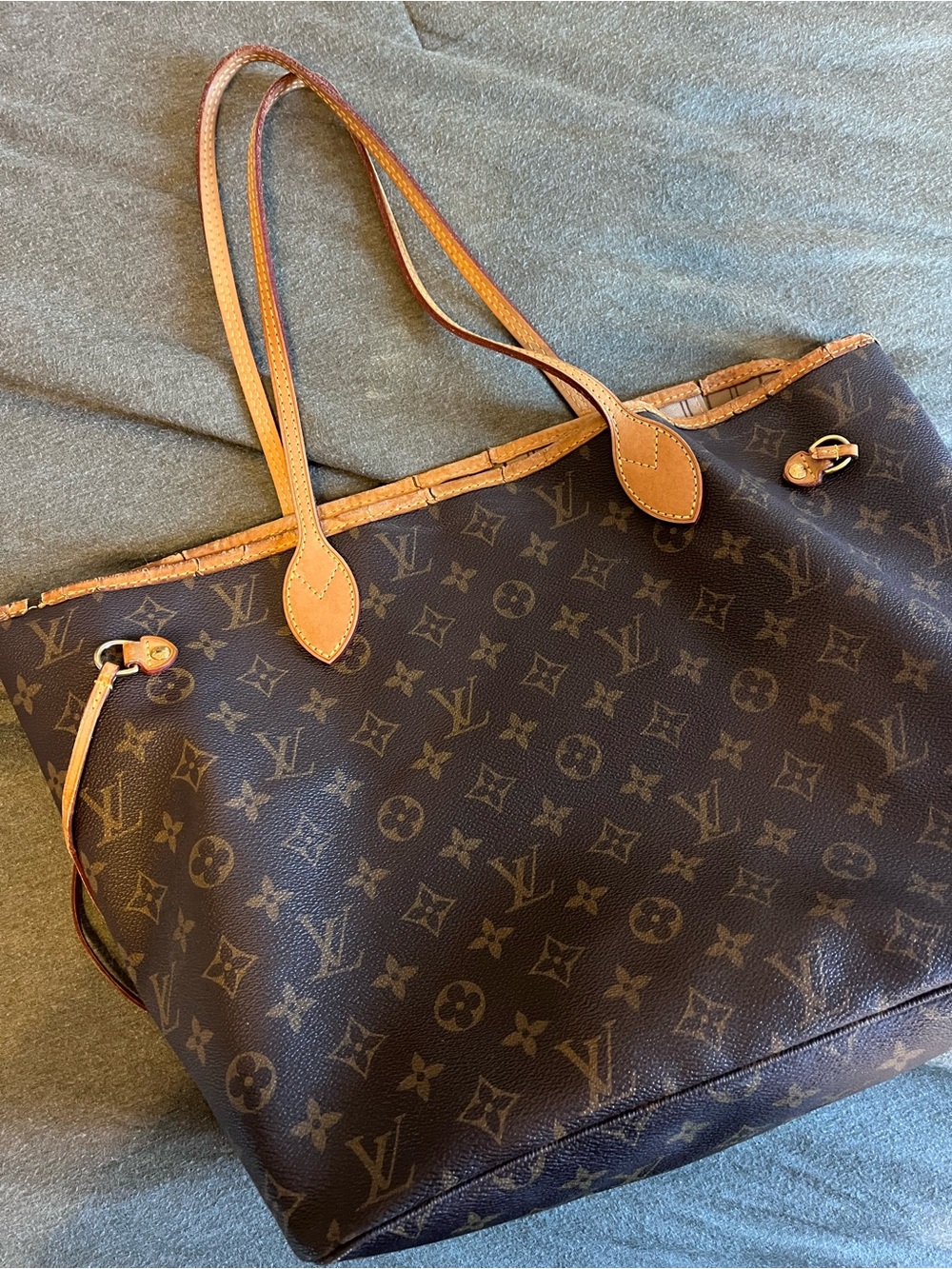 Authentic Louis Vuitton Neverfull GM Monogram Tote + Dust Bag